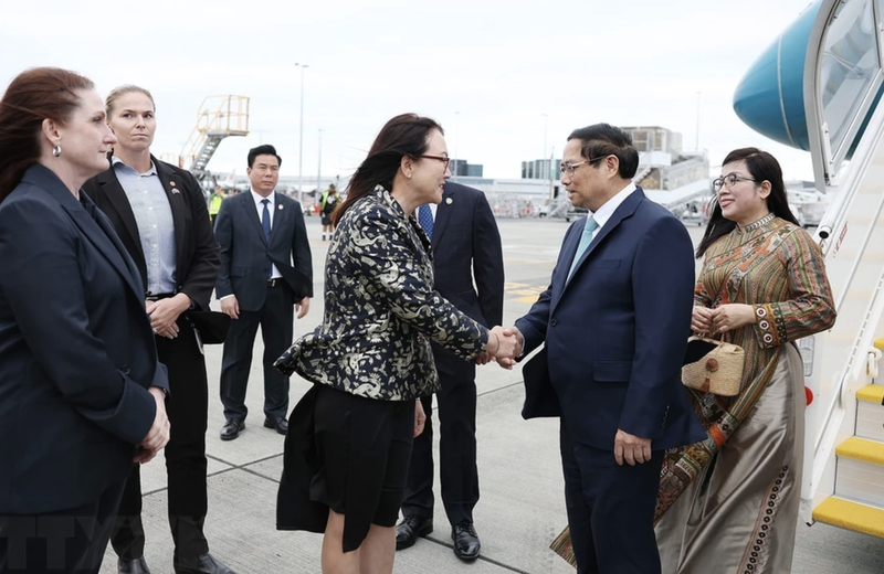El primer ministro de Vietnam, Pham Minh Chinh, llega a la ciudad de Auckland, para iniciar una visita oficial a Nueva Zelanda. 
