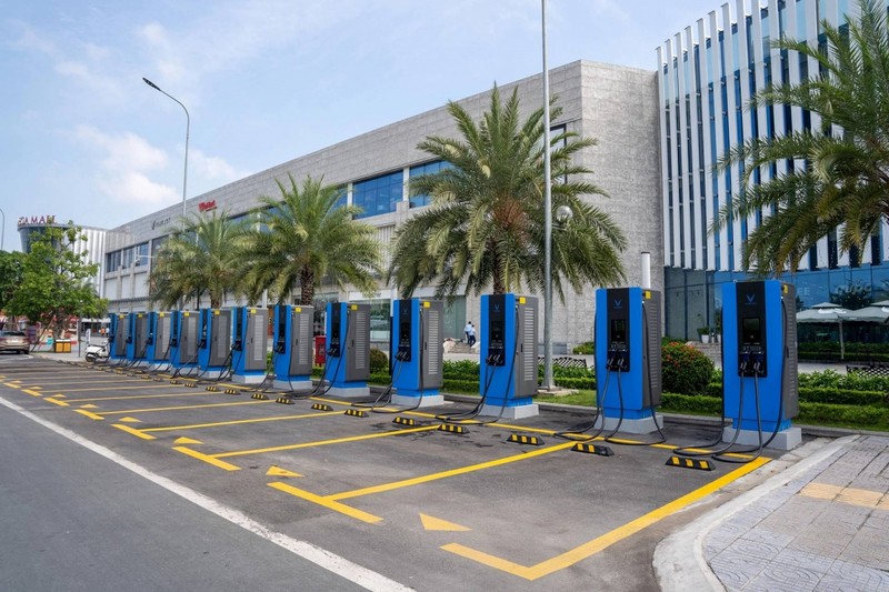 VinFast presenta empresa global de desarrollo de estaciones de carga para vehículos eléctricos (Foto: VNA)