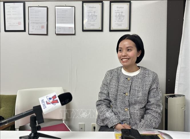 Le Thuy Tien en la entrevista a la VNA. (Foto: VNA)