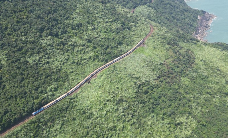 Hermoso paisaje de la ruta ferroviaria Hue - Da Nang (Foto: VOV)