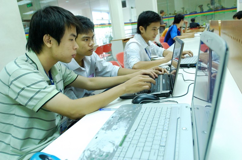 Estudiante de tecnología de la información en la Universidad FPT de Hanói.