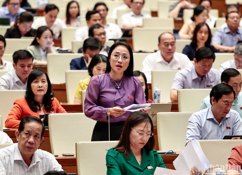 Parlamento de Vietnam analiza proyecto de Ley de Seguro Social (modificada)