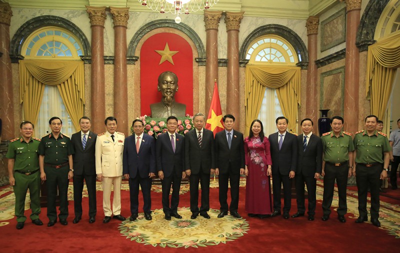 Delegados participantes en la cita. (Foto: cand.com.vn)