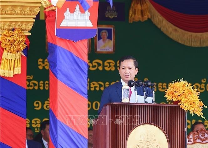 El primer ministro camboyano, Hun Manet, habla en la ceremonia del 47 aniversario del “Viaje para derrocar al régimen genocida de Pol Pot” (20 de junio de 1977), en la provincia de Tbong Khmum. (Foto: VNA)