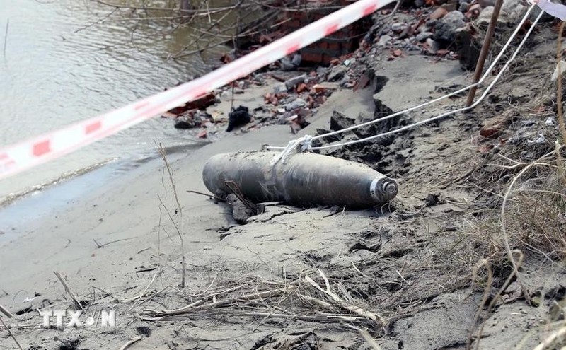 La bomba descubrida en Phu Tho (Foto: VNA)