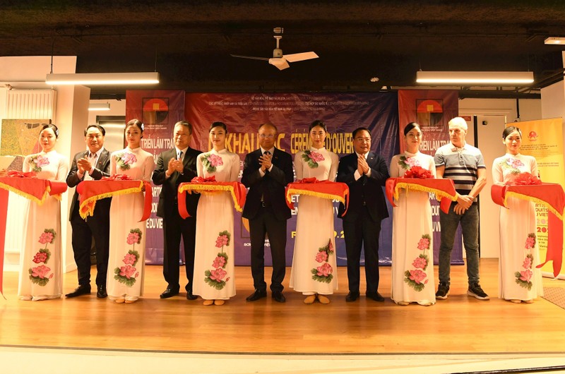 En la ceremonia inugural del evento (Foto: Departamento de Bellas Artes, Fotografía y Exposiciones)