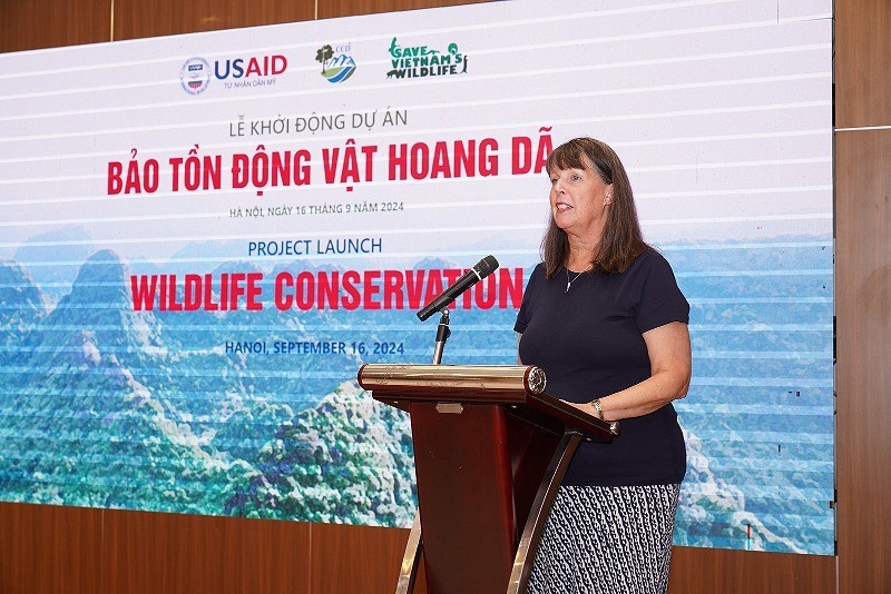 Debra Mosel, subdirectora de la USAID en Vietnam, habla en el evento. (Foto: VNA)