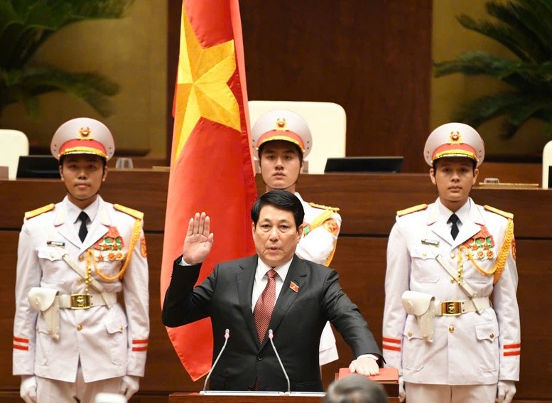 El presidente Luong Cuong toma juramento ante la Asamblea Nacional. (Foto: VGP)