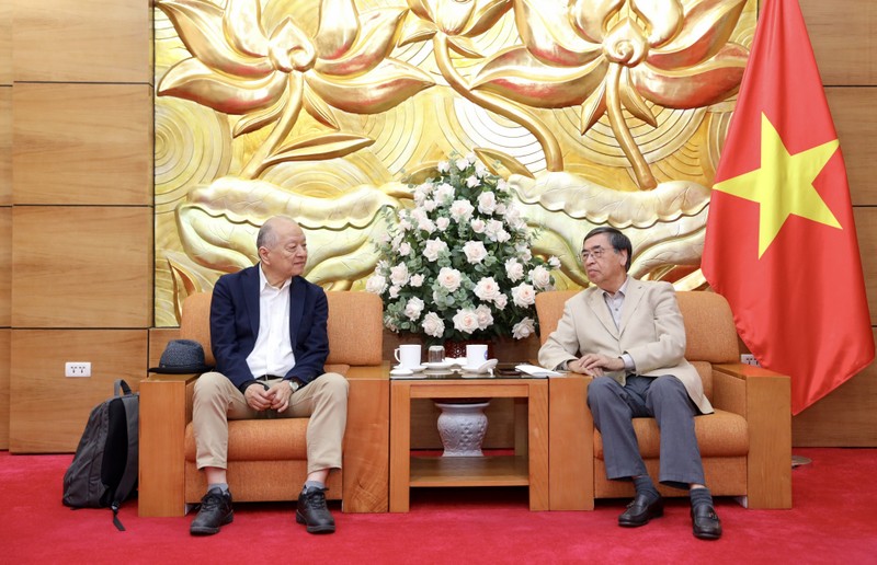 Nguyen Phu Binh, vicepresidente de la Asociación de Amistad Vietnam-Japón y Kamata Atsunori, vicepresidente de JVPF, en el evento. (Foto: thoidai.com.vn)