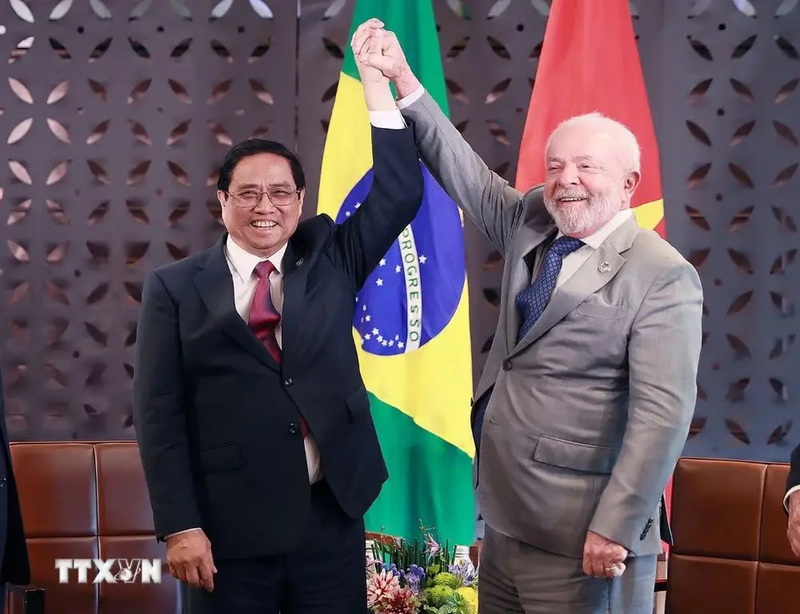 El primer ministro vietnamita, Pham Minh Chinh, se reúne con el presidente brasileño, Lula da Silva, en mayo de 2023. (Foto: VNA)