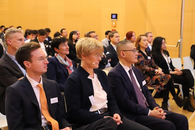 Los delegados participantes en el evento. (Foto: VNA)