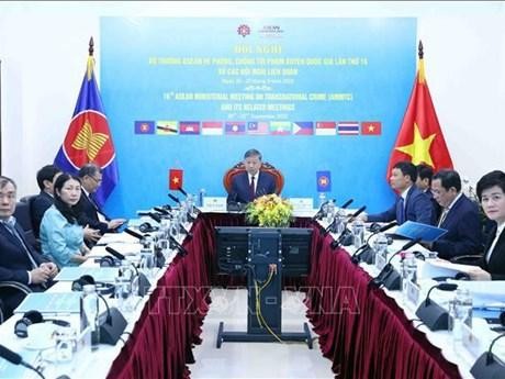 El ministro de Seguridad Pública de Vietnam, To Lam, interviene en la reunión. (Fotografía: VNA)