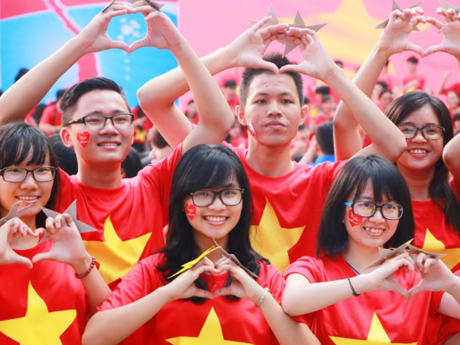 Vietnam determina el ser humano como centro, sujeto, recurso y meta principal del desarrollo. (Fotografía: tuyengiao.vn)