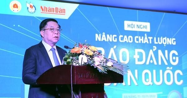 Nguyen Trong Nghia, secretario del Comité Central del PCV y jefe de su Comisión de Comunicación y Educación, habla en la sesión inaugural de la conferencia. 