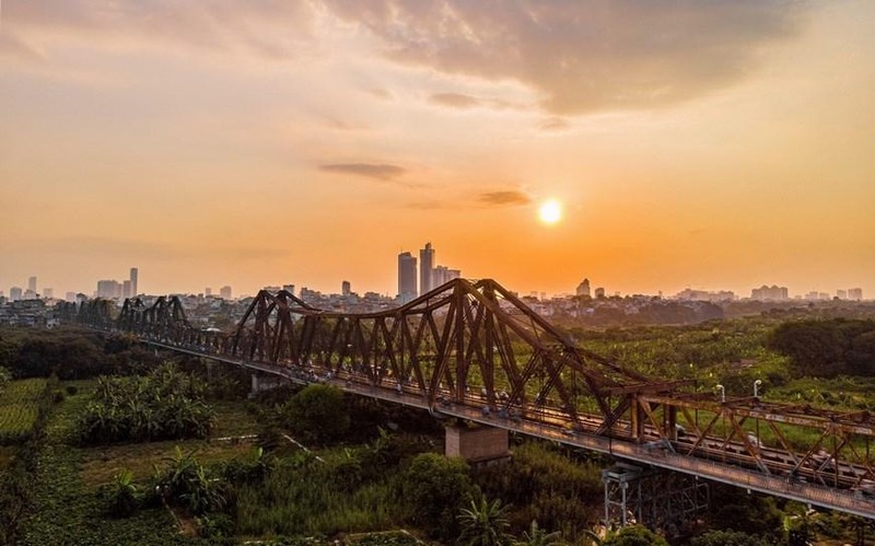 El puente Long Bien fue construido por los franceses a principios del siglo XX durante la primera explotación colonial (1897-1914). (Fotografía: VNA) 