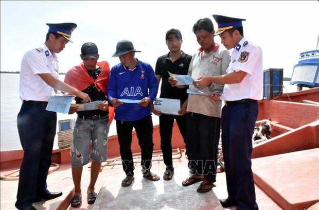Intensifican educación a pescadores vietnamitas sobre cumplimiento de leyes. (Fotografía: VNA)