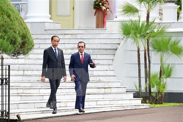 El presidente de Indonesia, Joko Widodo (izquierda) y el primer ministro de Timor Leste, Taur Matan Ruak durante el encuentro en Bogor. (Fotografía: AFP/VNA) 