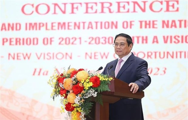 El primer ministro de Vietnam, Pham Minh Chinh, habla en el evento. (Foto: VNA)