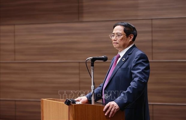 El primer ministro de Vietnam, Pham Minh Chinh, interviene en el Foro empresarial Vietnam-Japón. (Foto: VNA)