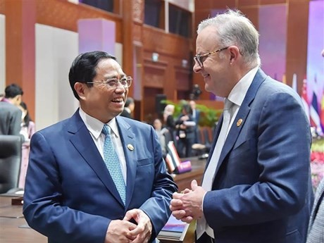 El primer ministro de Vietnam, Pham Minh Chinh, se reunió con su homólogo australiano, Anthony Albanese. (Foto: VNA)