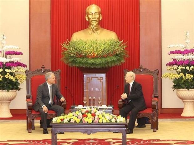 El secretario general del Partido Comunista de Vietnam, Nguyen Phu Trong (Derecha), recibe al presidente de la Duma Estatal de la Federación Rusa, Vyacheslav Viktorovich Volodin. (Foto: VNA)