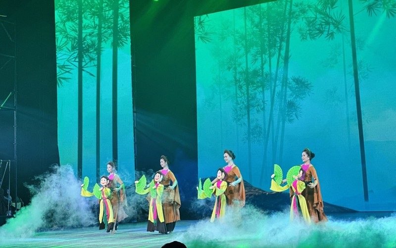 Actuación de títeres vietnamitas en la ceremonia de apertura de la Semana de Teatro China-Asean. (Foto: thoidai.com.vn)