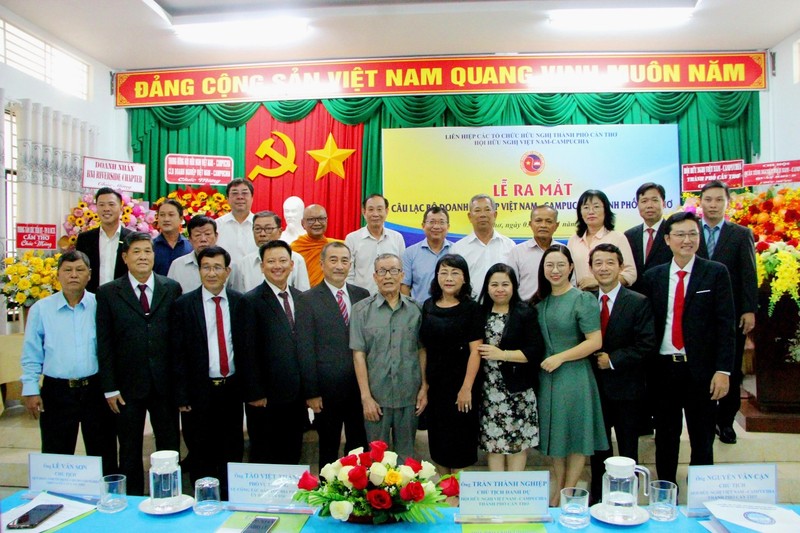 Presentan Club de Empresas Vietnam-Camboya en Can Tho. (Foto: thoidai.com.vn)