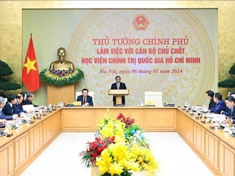 El primer ministro de Vietnam, Pham Minh Chinh, interviene en la cita. (Foto: VNA)