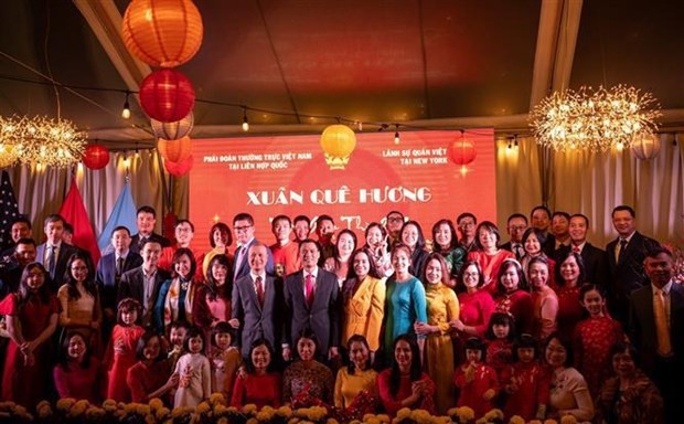 Los vietnamitas en Nueva York celebran el Tet. (Foto: VNA)