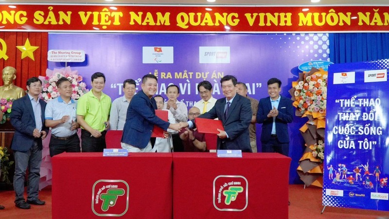 El Comité Paralímpico de Vietnam y la Sociedad Anónima de Desarrollo Deportivo firman un acuerdo para desarrollar el período 2024-2029 deportes comunitarios para personas con discapacidad. 