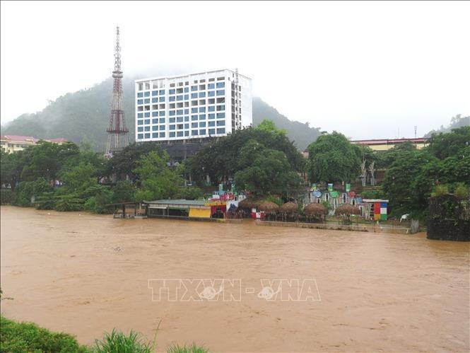 El nivel del río Lo en la ciudad de Ha Giang se eleva. (Foto: VNA)