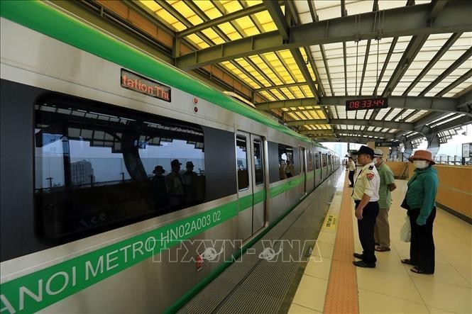 Se pone en funcionamiento el sistema ferroviario urbano. (Foto: VNA)