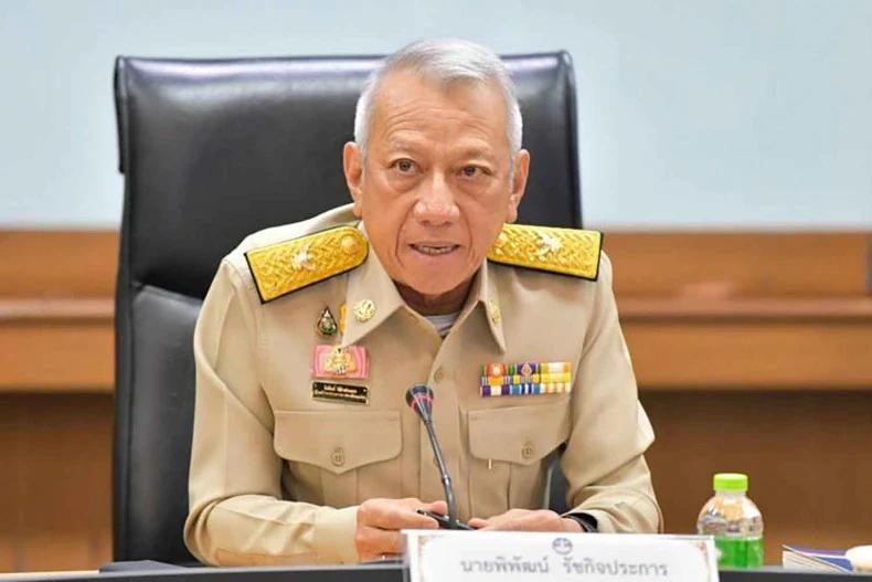 El ministro de Trabajo tailandés Phiphat Ratchakitprakarn. (Foto: bangkokpost.com)