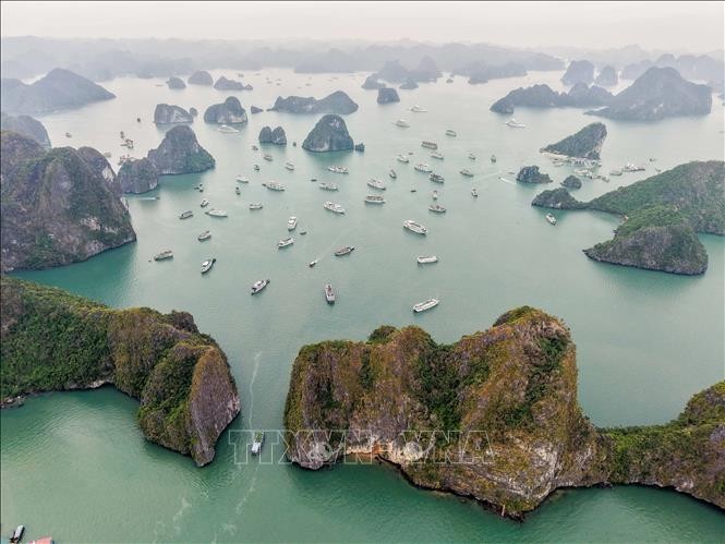 Bahía de Ha Long. (Foto: VNA)