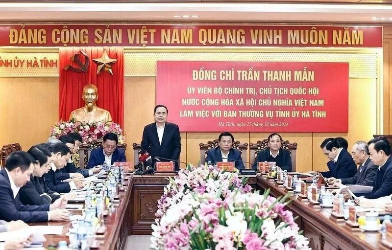 El presidente de la Asamblea Nacional de Vietnam, Tran Thanh Man, interviene en la cita. (Foto: VNA)