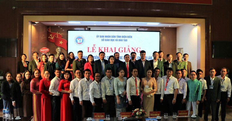 Inauguran en Dien Bien curso de idioma vietnamita para estudiantes laosianos 
