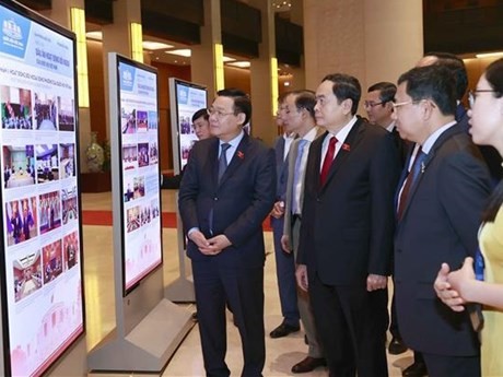 Parlamento de Vietnam traza tareas de relaciones exteriores en 2023