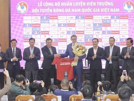 Philippe Troussier es oficialmente entrenador de selección nacional de fútbol de Vietnam (Foto: VNA)