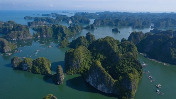 La bahía de Lan Ha es uno de los destinos destacados en Vietnam. 