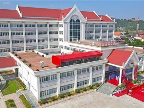 Inauguran Hospital de Amistad Laos-Vietnam.