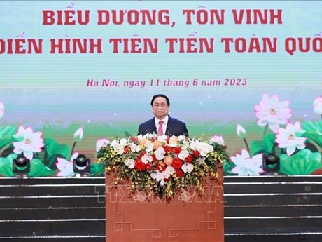 El primer ministro vietnamita Pham Minh Chinh habla en la conferencia (Fuente: VNA)
