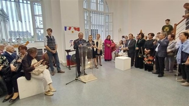 Acto de inauguración de la muestra (Fotografía: VNA)