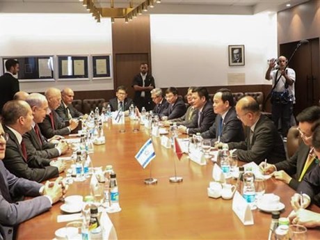 Panorama de las conversaciones entre el viceprimer ministro de Vietnam Tran Luu Quang y el premier israelí, Benjamin Netanyahu (Fuente: VNA)