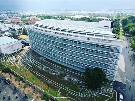 El "edificio de alta tecnología" es el proyecto de laboratorio más moderno en el delta del Mekong y forma parte del proyecto de AOD "Mejora de la Universidad de Can Tho" con préstamos del gobierno japonés. (Foto: VNA)