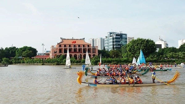 Actividades en Festival fluvial de Ciudad Ho Chi Minh (Foto: nhandan.vn) 