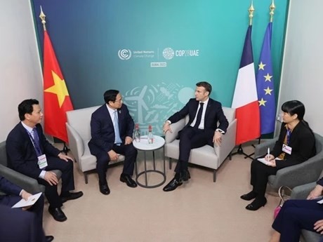 El primer ministro de Vietnam, Pham Minh Chinh, se reúne con su homólogo francés, Emmanuel Macron (Fuente: VNA)