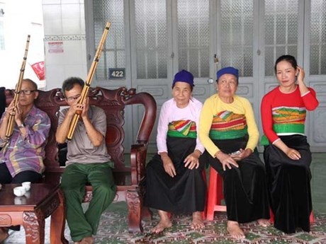 Personas del pueblo étnico Thai en la provincia de Tay Ninh (Fuente:http://m.mattran.org.vn)