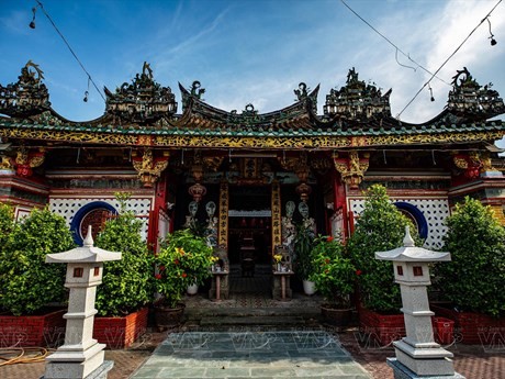 La pagoda Kien An Cung tiene más de cien años y está ubicada justo en el centro de la ciudad de Sa Dec, provincia de Dong Thap, con una arquitectura antigua imbuida de características chinas. (Foto: VNA)