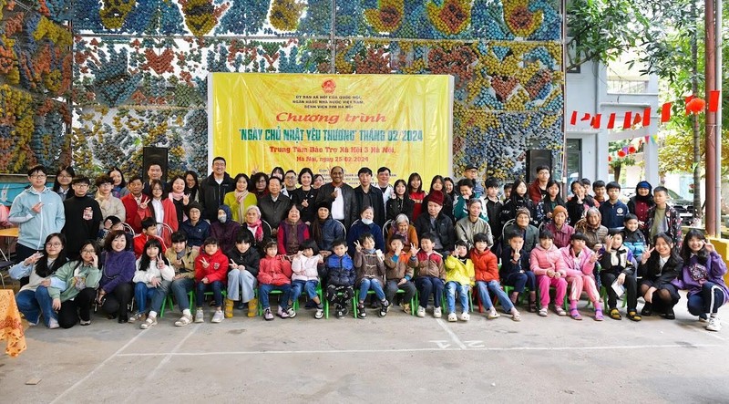 Organizan en Hanói programa caritativo a favor de ancianos y niños desvalidos 