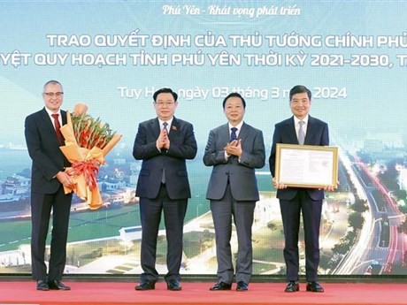 El presidente de la Asamblea Nacional de Vietnam, Vuong Dinh Hue, en el evento (Fuente:VNA)
